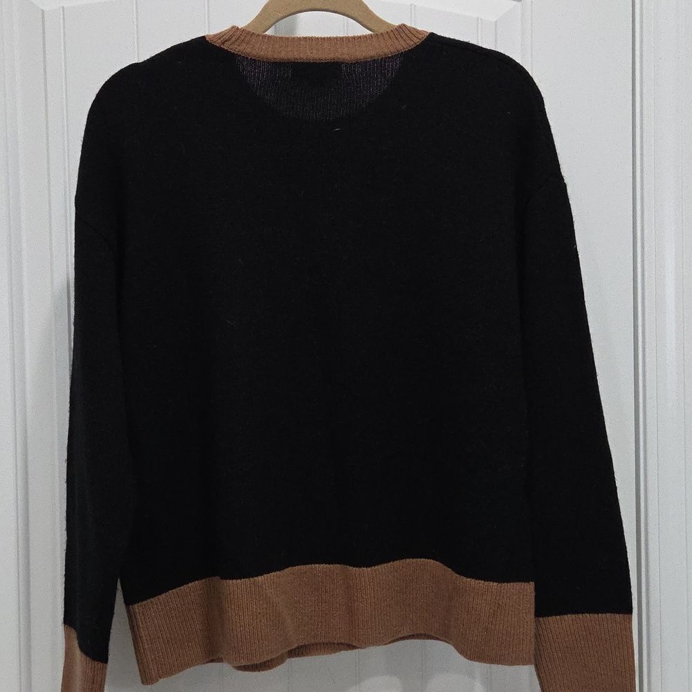 Summersalt The Luxe Cashmere Blend Button Crewneck Medium| - Picture 7 of 8